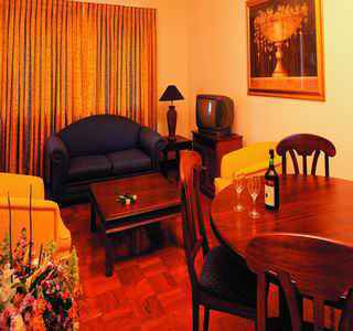 Sentinel Executive Apartment Hotel Pretoria Exterior photo